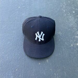 New Era New York Yankees Fitted Hat 7 1/8